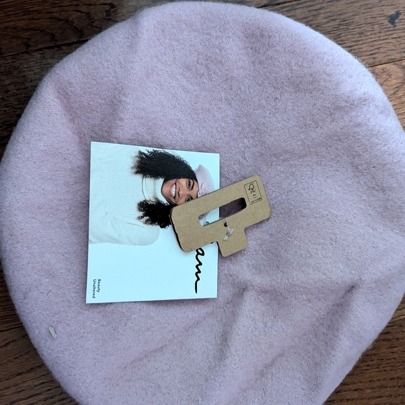 Pink beret - Picture 3 of 4